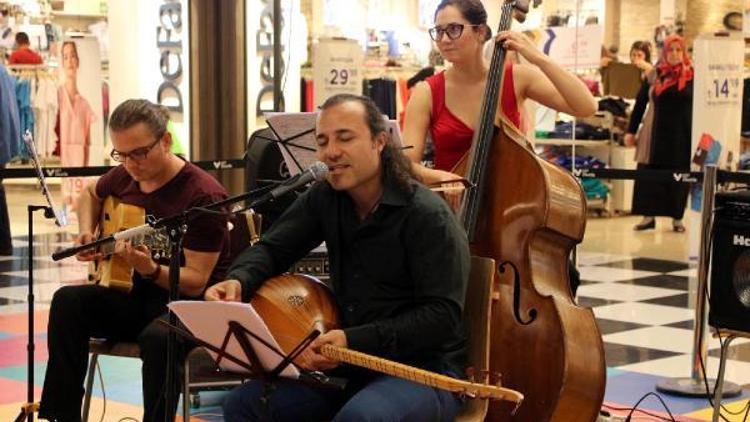 Sazlı Cazlı Grubu, Zonguldakta konser verdi