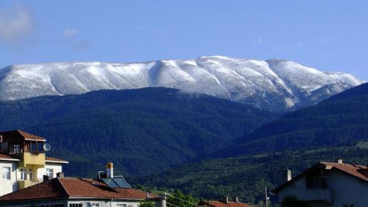 Ilgaz Dağlarına yine kar yağdı