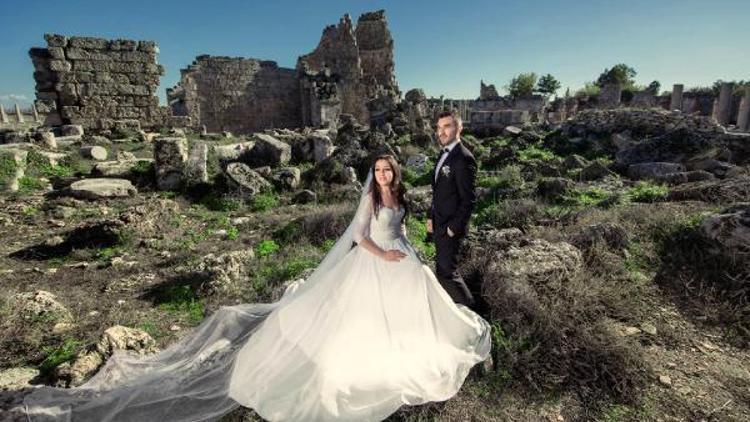 Evlilik fotoğrafları tıklanma rekoru kırdı