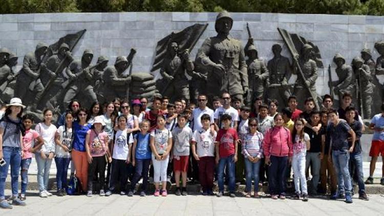 Demreli öğrencilerden Çanakkale ve Bursa gezisi