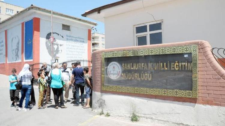 Şanlıurfa’da Suriyeli öğretmenlerin sahte öğretmen protestosu