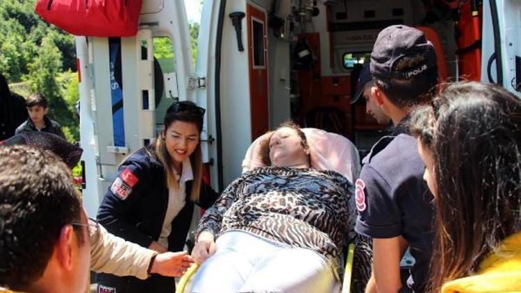 Maden ocağındaki ücret eylemine ailelerden destek