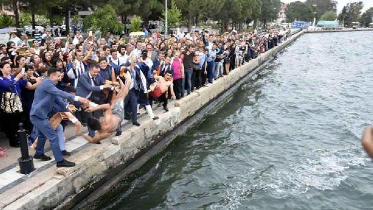 Köyceğizde gelenek değişmedi, göle öğrenci çaldılar