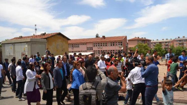 Siirtte yürüyüşe polis müdahalesi