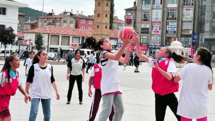 Sokak basketbolu ilgi gördü