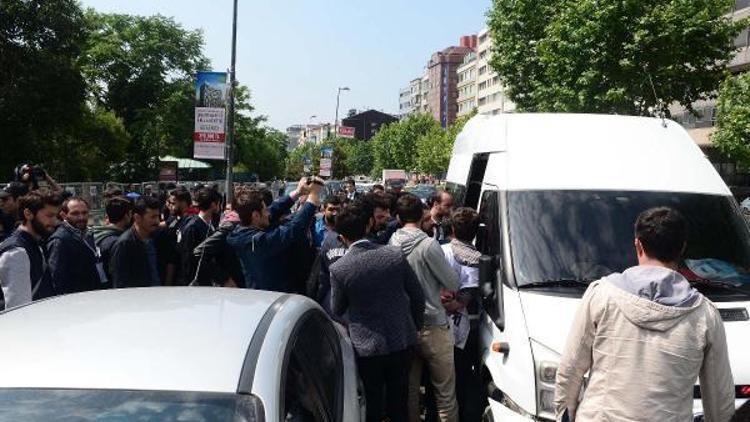 (Ek bilgi ve fotoğraflarla  - Zirve protestocularına gözaltı