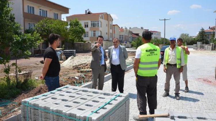 Yol ve parke taşı döşeme çalışmaları yerinde denetlendi