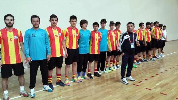 Kayseri Gençlik Spor Yıldız Erkek Hentbol Takımı, yarı finale yükseldi