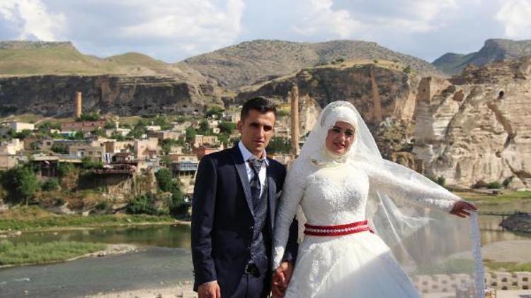 Hasankeyf, düğün fotoğraflarının doğal platosu