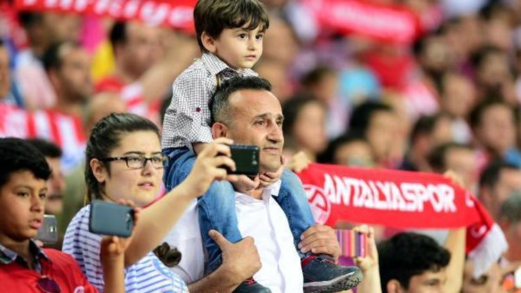 Antalyasporun sezonluk maç bileti fiyatları açıklandı