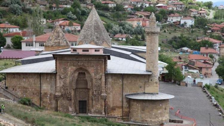 Tarihi Divriği Ulu Cami restorasyona alındı