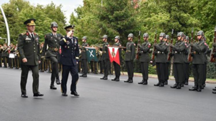 Müttefik Harekat Komutanı Orgeneral Scaparrottıden Orgeneral Hulusi Akara ziyaret