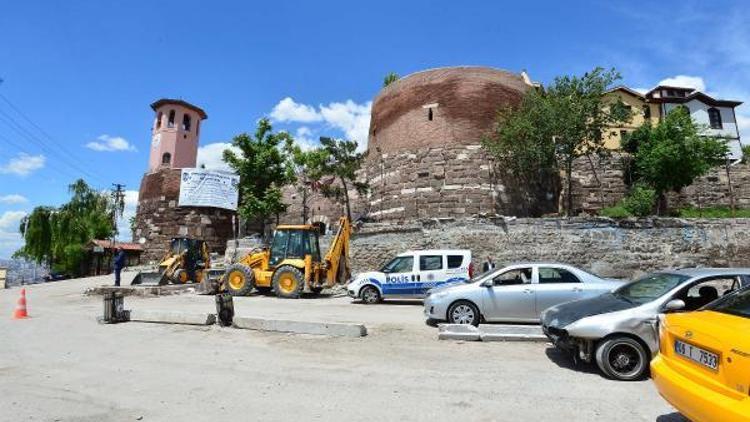 Ankara Kalesinde meydan çalışması