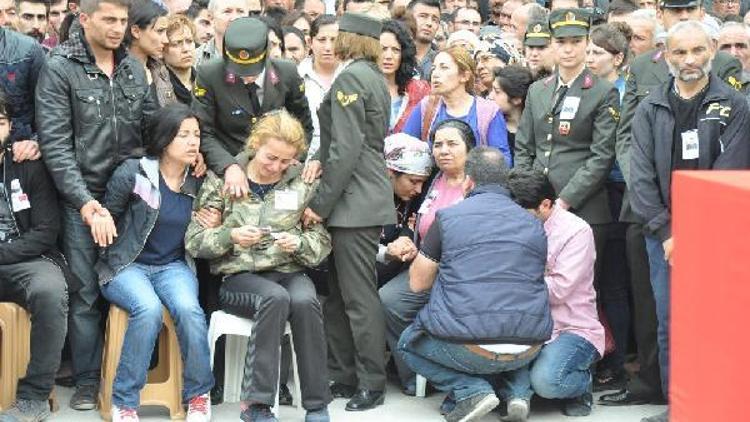 Şehit Uzman Çavuş Öngün, gözyaşlarıyla uğurlandı