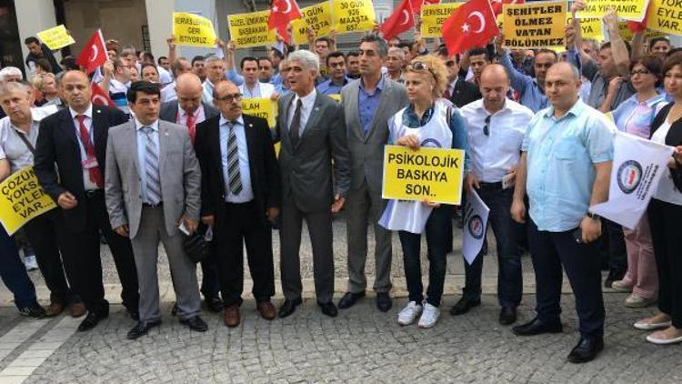 İzmirde TSK bünyesinde görev yapan sivil memurlardan protesto