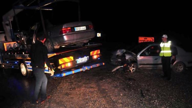 Tokatta kaza anne ile kızı öldü, 3 kişi yaralandı