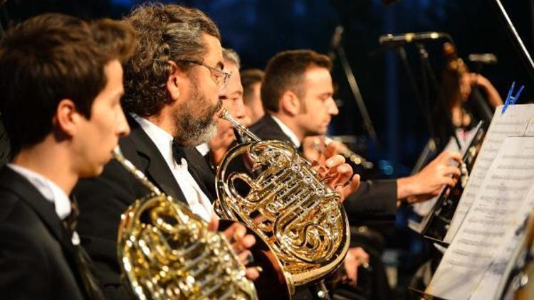 İstanbul Devlet Senfoni Orkestrası Beyikdüzünde sahne aldı