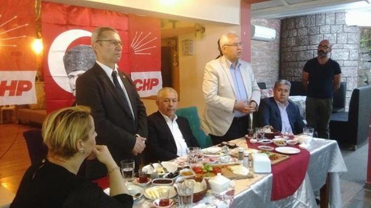 CHP Karabağlarda STK buluşması