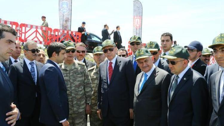 Efes 2016 Tatbikatının gündüz bölümünü Cumhurbaşkanı ve Başbakan da izledi - ek fotoğraflar