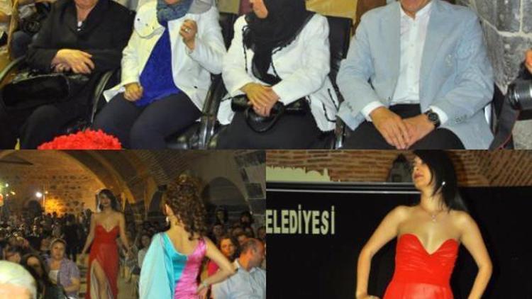 Ak Partili kadınların külliyede dans tepkisine CHPli belediyeden fotoğraflı yanıt