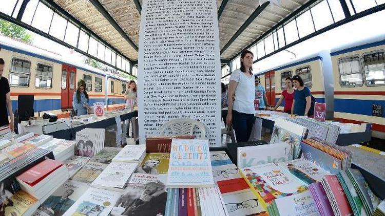 Haydarpaşa Tren Garı’nda düzenlenen Kitap Günleri başladı