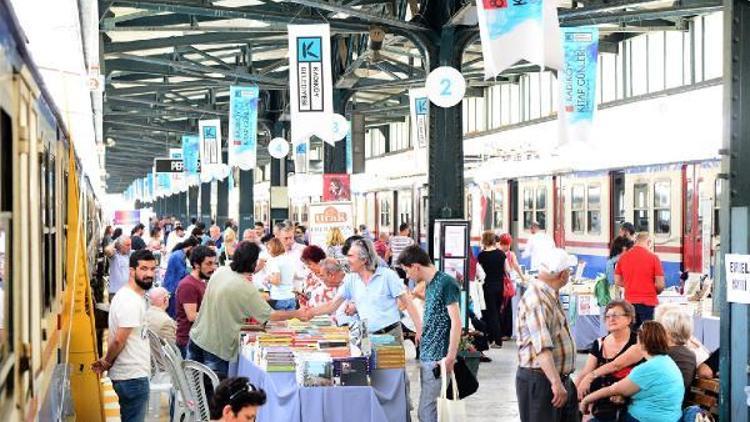 Kitap Günleri’ni ilk iki gün 25 bin kişi ziyaret etti