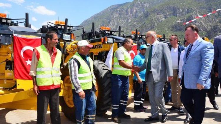 Manisa Büyükşehire yeni iş makineleri alındı