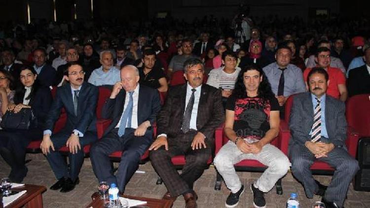 Ünlü pop sanatçısı Kekilli Kayseri’de konser verdi