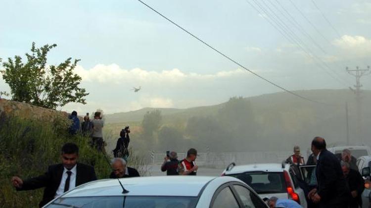 Başbakan Binali Yıldırım, memleketi Erzincanda sevgi gösterileriyle karşılandı (4)