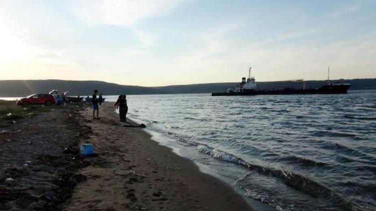 Karaya oturan atık alma gemisi kurtarıldı