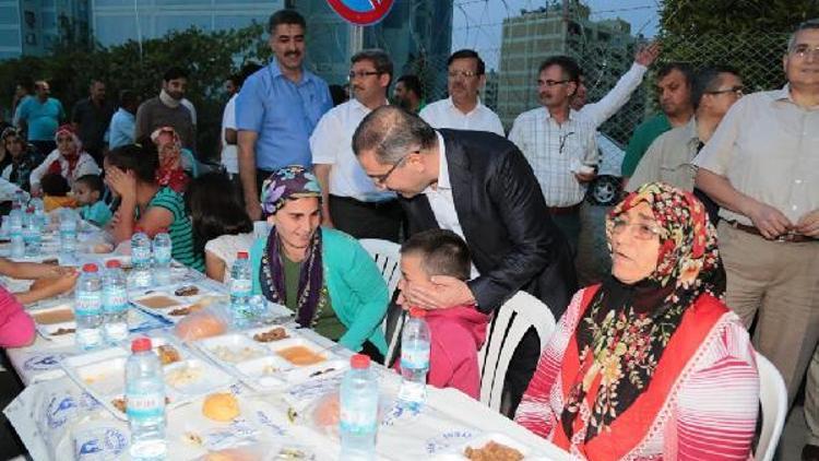 Yüreğirde iftarlar Yavuzlarda başladı