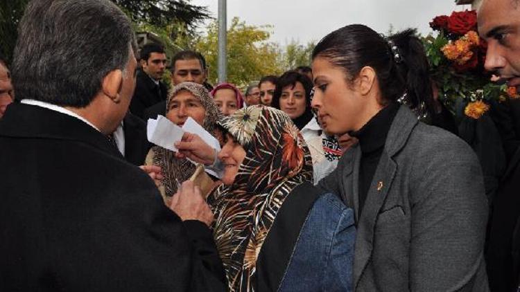 Şehit polis Şerife Özden Kalmış, Hayrünnisa Gülün korumalığını yapmıştı (3)