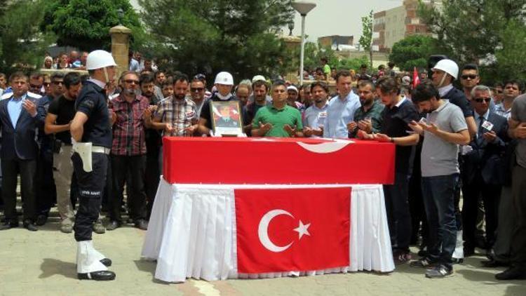 Midyat şehitleri, teröre tepki yürüyüşüyle uğurladı