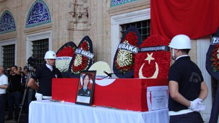 Selimiye Camisindeki şehit cenazesinde Atatürke alkış