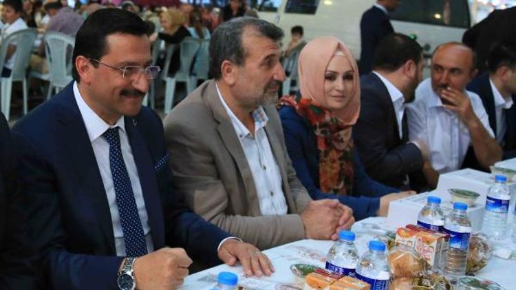 Keçiören Belediyesinin iftar sofrası bu defa Ayvalıda