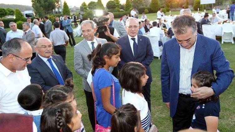 Osmaniye Organize Sanayi Bölgesi Yönetiminden iftar yemeği