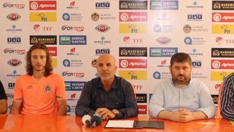 Alanyaspor Taha Yalçıner ile sözleşme imzaladı