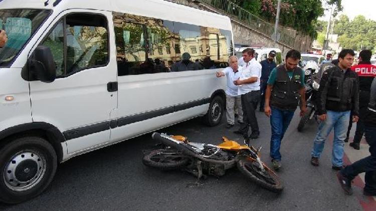 Beyoğlunda motosiklet kazası: 1 ağır yaralı