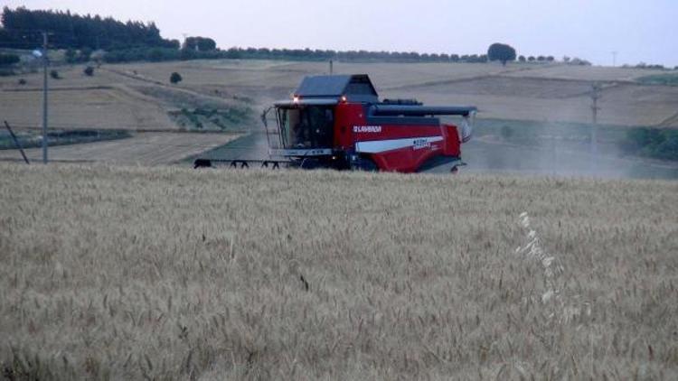 İftardan sahura buğday hasadı