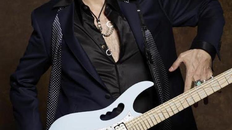 Dünyaca ünlü gitar virtüözü Steve Vai İstanbulda