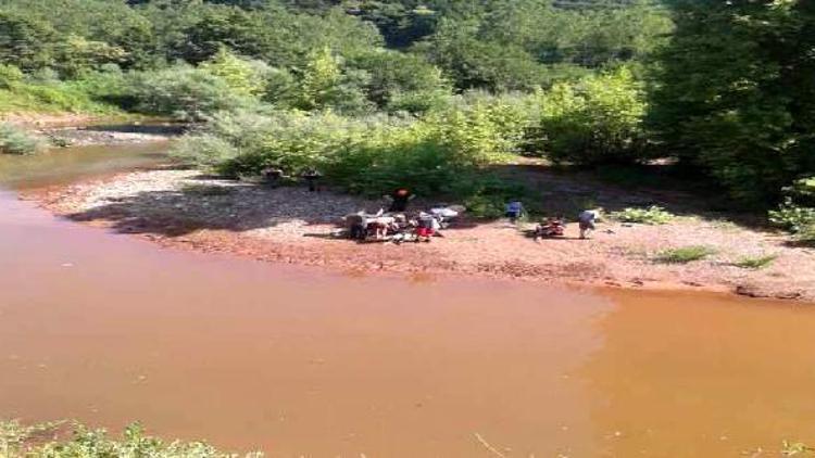 16 yaşındaki genç, serinlemek için girdiği derede boğuldu