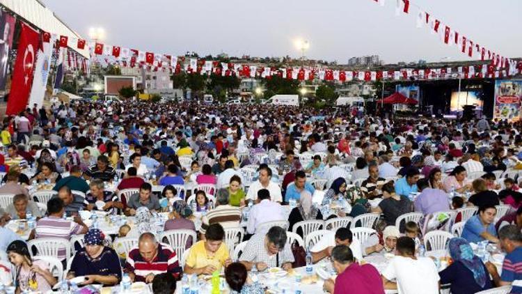 Silifkeliler Büyükşehirin iftarında buluştu