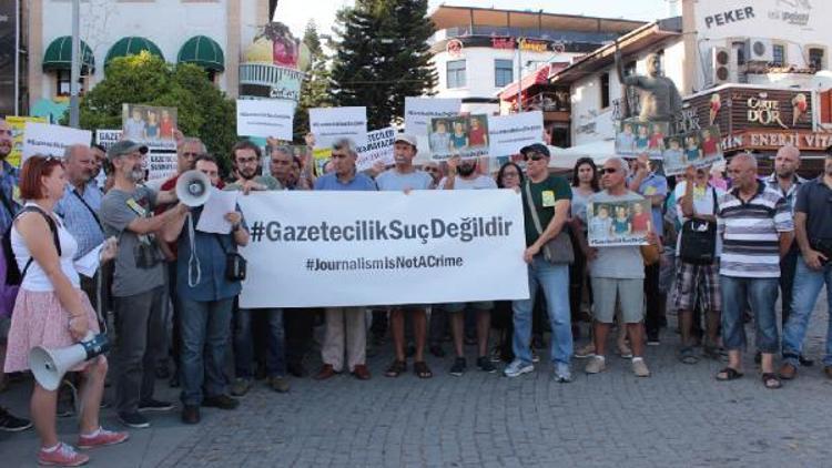 Nöbetçi yayın yönetmenlerini tutuklanması Antalyada protesto edildi