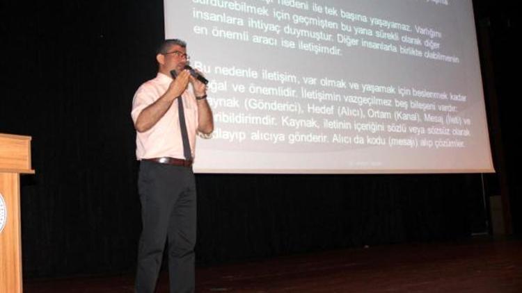 Öğretmenlere iletişim becerileri ve sosyal medya semineri