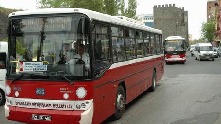 Belediyeye kızan şoförler yolcuları ücretsiz taşıdı