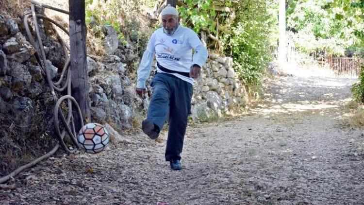 Asırlık Dede Türele meydan okudu