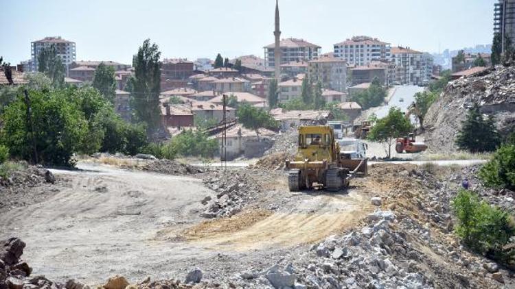 Ulubeyde yollar mutluluğa açılıyor