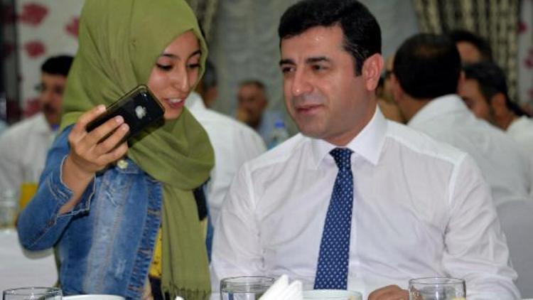 Demirtaş: Başkanlıkta demokrasi de diktatörlük de olabilir