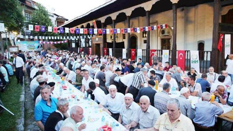 Haliliye Belediyesi’nden Kosova’da iftar yemeği