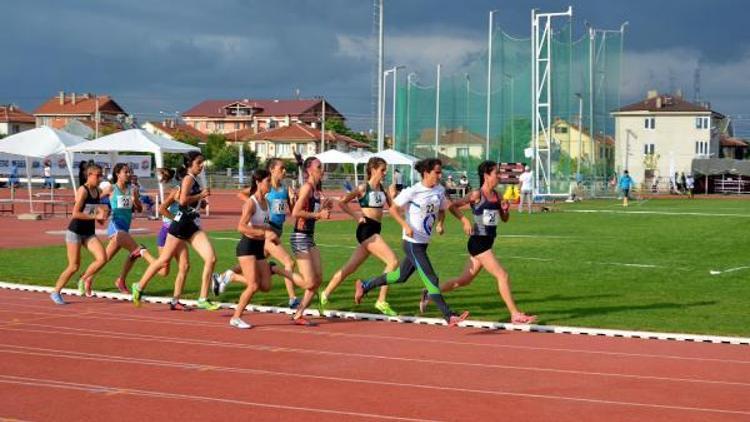 Gençler atletizm şampiyonasında 2 Türkiye rekoru kırıldı
